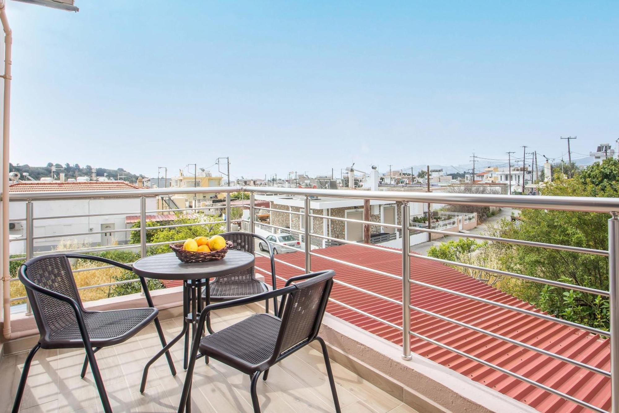 M&E Apartments New CCharaki Exterior foto